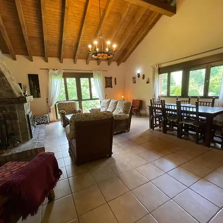 Casa Trasgu De Tornin-cangas De Onis- Enjoy Life In Asturias