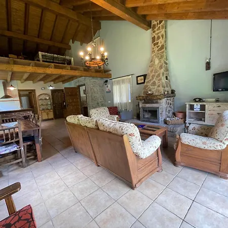 Casa Trasgu De Tornin-cangas De Onis- Enjoy Life In Asturias *